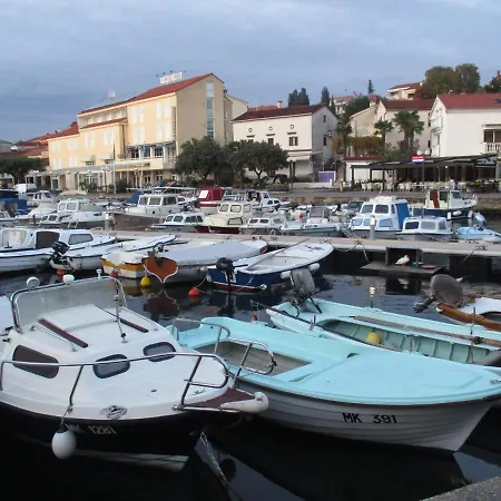 Melin Apartament Malinska