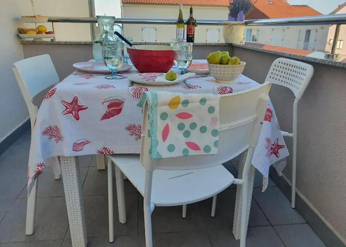 Melin Apartman *