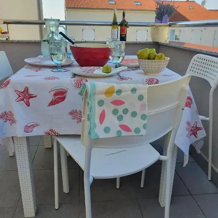 Melin Apartman *